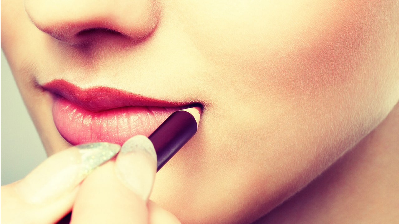 Forgetting the shading of the lip lines