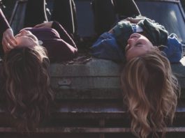 Get Rid Of Static Hair Using This 12 Simple and Easy Fixes