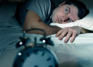 Can't Sleep? Here Are 8 Home Remedies For Insomnia