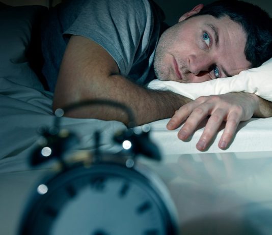 Can't Sleep? Here Are 8 Home Remedies For Insomnia