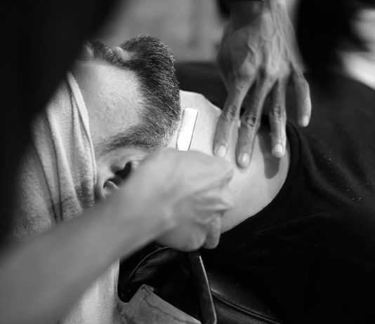 How To Shave With A Straight Razor – Complete Guide How To Shave With A Straight Razor - Complete Guide