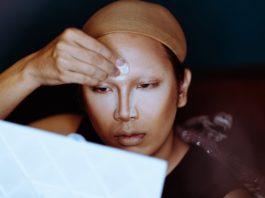 How To Adjust Your Foundation From Season To Season