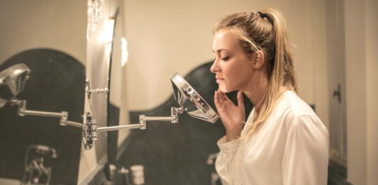 9 Skin Care Habits That Dermatologists Say To Do