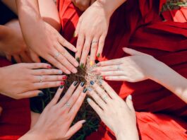 Latest Innovations in Nail Products for a Healthy and Elegant Look