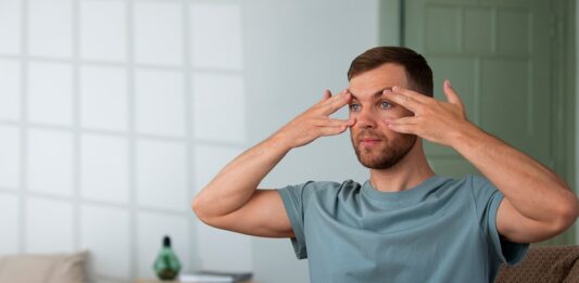 How to Improve Eyesight Naturally: 8 Best Ways
